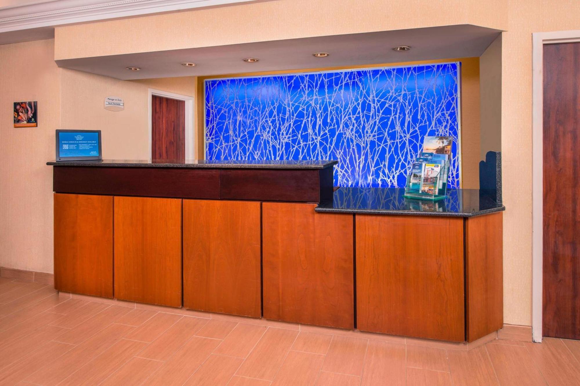 Fairfield Inn Dulles Airport Шантили Екстериор снимка