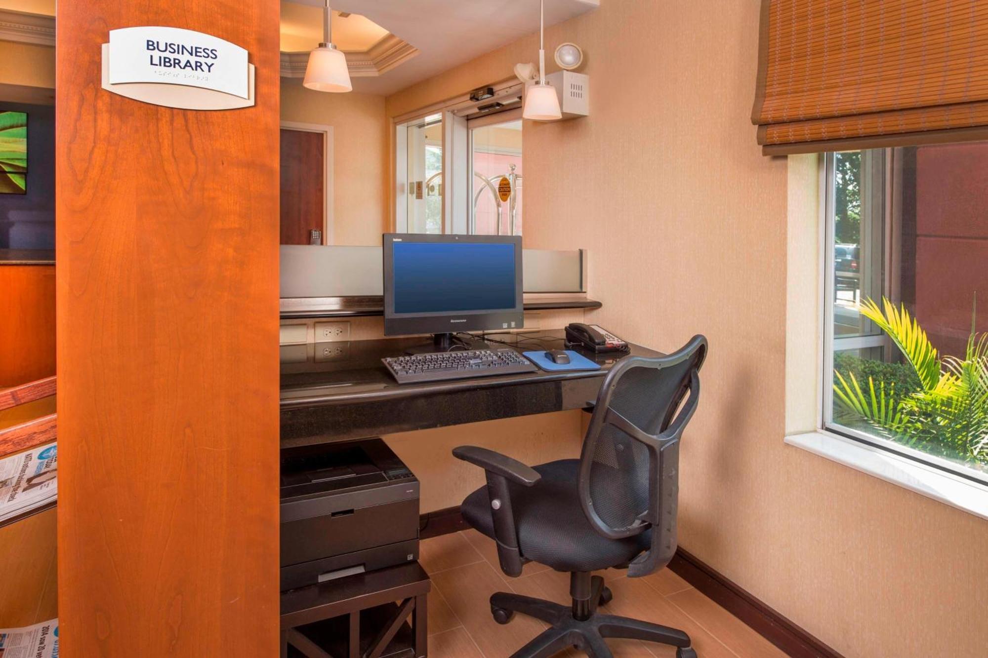 Fairfield Inn Dulles Airport Шантили Екстериор снимка